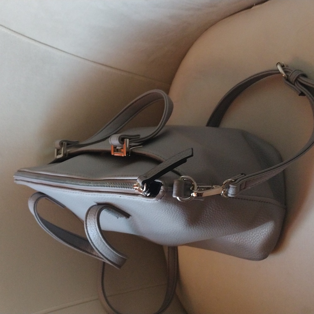 Handbag - Picture 3 of 7